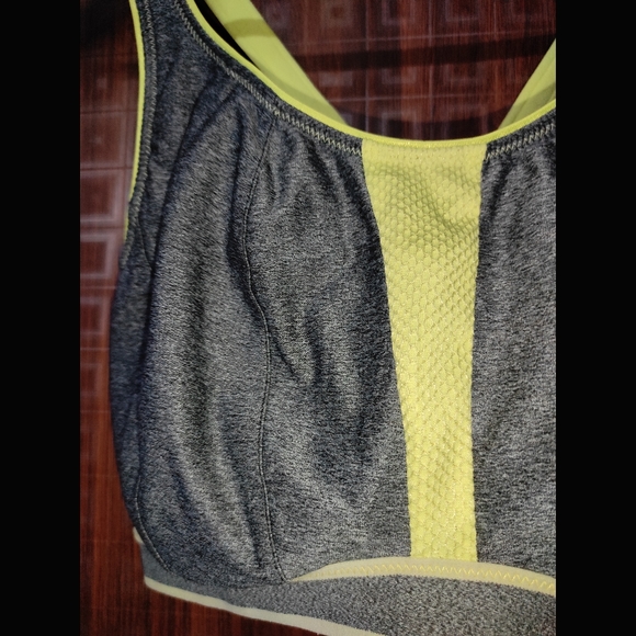 Grey CrossBack Sports Bra 😍 - Picture 2 of 8